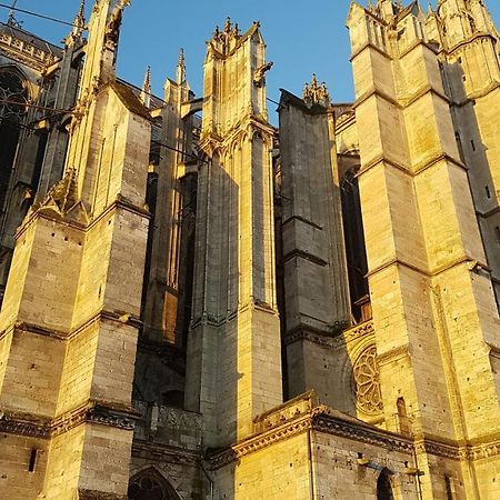 F1 Au Pied De La Cathedrale Διαμέρισμα Μποβέ Εξωτερικό φωτογραφία